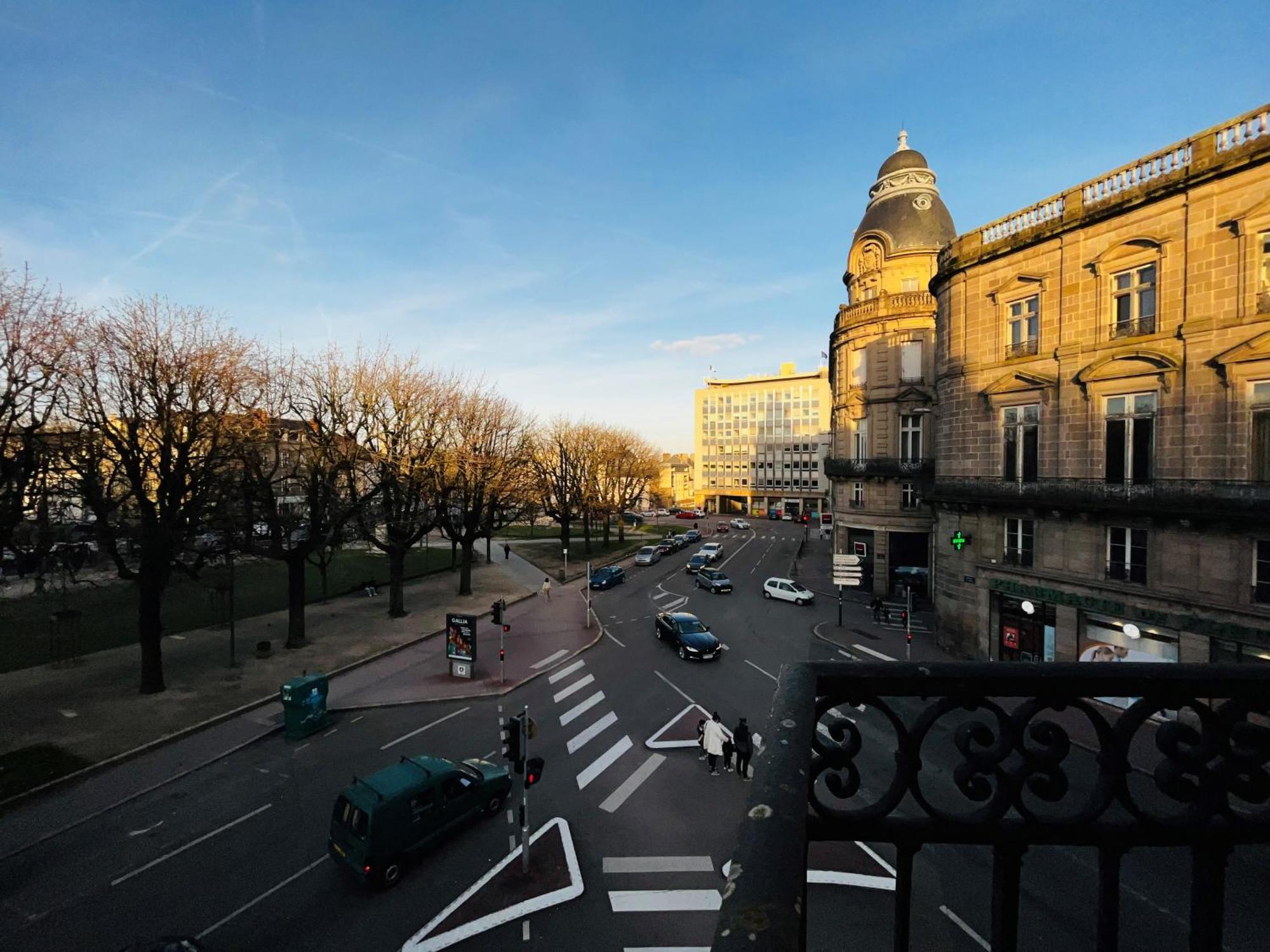 Enzo Hotels Limoges Centre Jourdan By Kyriad Direct Exterior foto